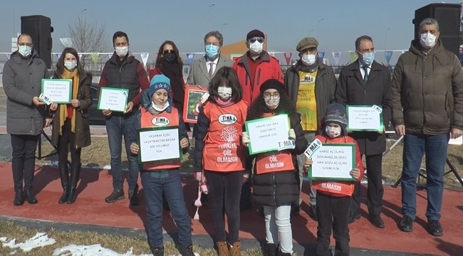 İSMİNİN VERİLDİĞİ PARKTA ANILDI