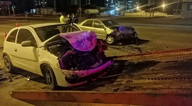 KAFA KAFAYA ÇARPIŞTILAR: 2 YARALI VAR