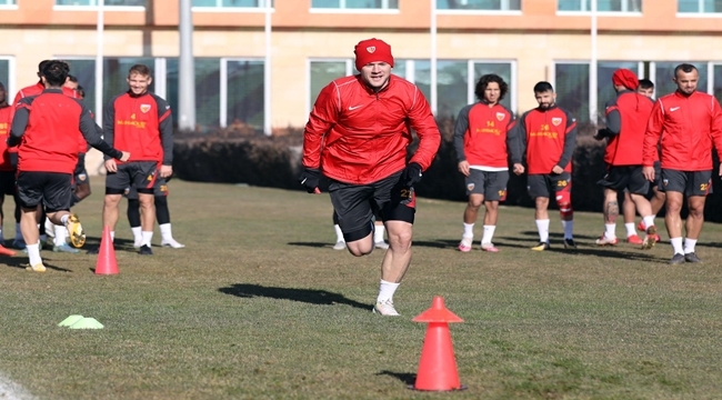 KAYSERİSPOR'DA HAZIRLIKLAR SÜRÜYOR