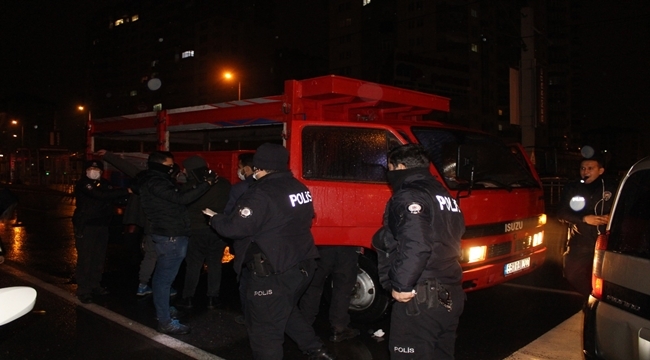 KOVALAMACA SONUCU UYUŞTURUCU İLE YAKALANDILAR