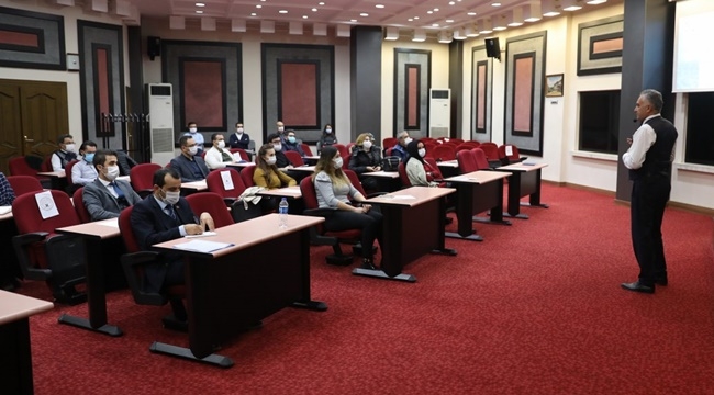 MELİKGAZİ'DE HİZMET İÇİ EĞİTİM