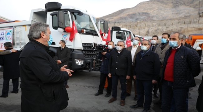 MELİKGAZİ MECLİS ÜYELERİ ŞANTİYEYİ GEZDİ