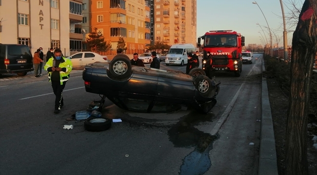 OTOMOBİL TAKLA ATTI: 2 YARALI