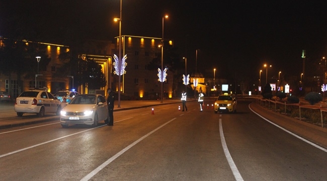 ŞEHİR GECE SESSİZLİĞE BÜRÜNDÜ