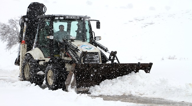 TALAS, KIŞ ÇALIŞMALARINA ARALIKSIZ DEVAM EDİYOR