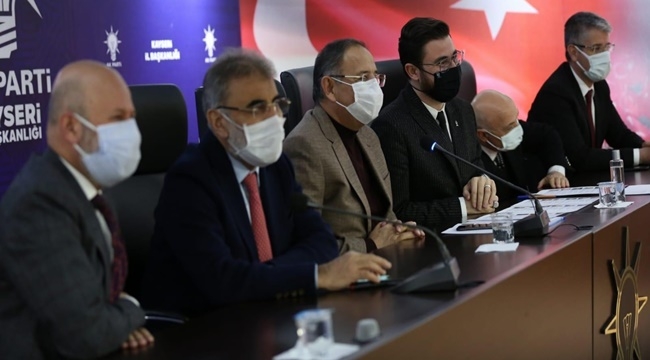AK PARTİ KAYSERİ İL BAŞKANLIĞINDA İSTİŞARE TOPLANTISI