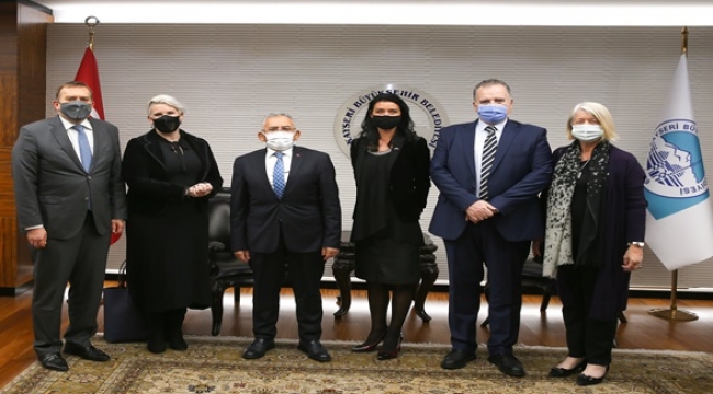 BÜYÜKKILIÇ BÜYÜKELÇİLERLE BİR ARAYA GELDİ