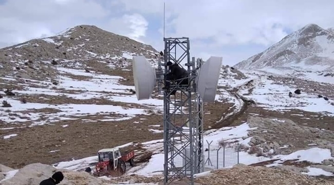 EKİPLERE MUHTARDAN DESTEK