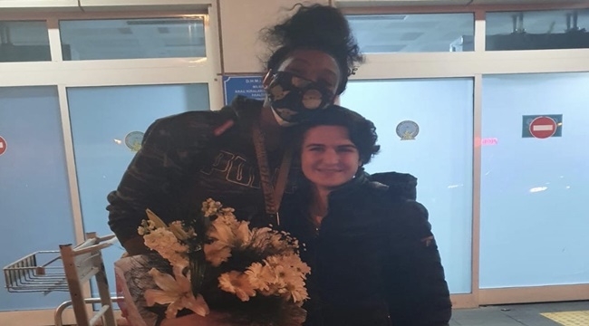 GLORY JOHNSON'LA ANLAŞMAYA VARILDI