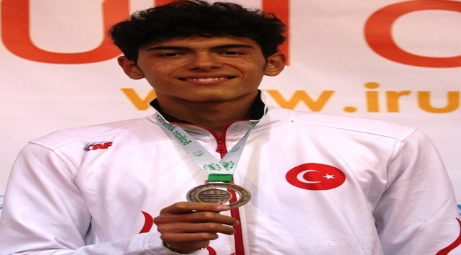 GÖKTUĞ TAŞTELEN ŞAMPİYONADAN BRONZ MADALYA İLE DÖNDÜ