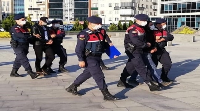 JANDARMA 5 HIRSIZI YAKALADI