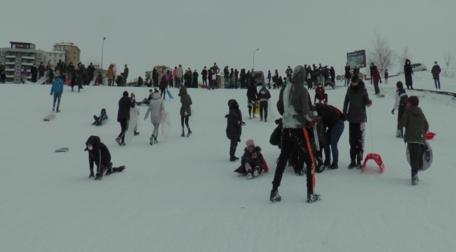KARIN KEYFİNİ ÇIKARMAK İSTEYENLER BELEŞTEPE'YE KOŞTU