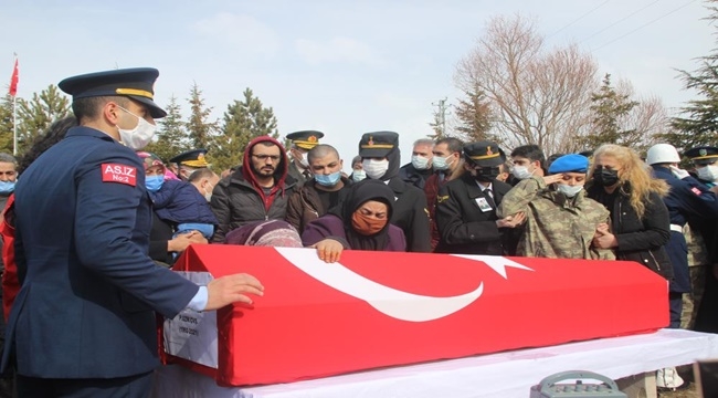 KAYSERİ ŞEHİDİNİ GÖZ YAŞLARI İLE UĞURLADI