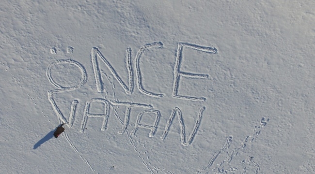 KÜÇÜK PINAR'IN VATAN SEVGİSİ