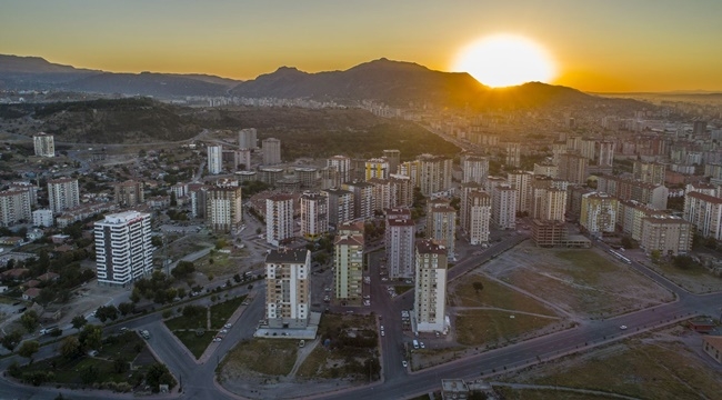 MELİKGAZİ NÜFUSU 582 BİN 55 KİŞİ