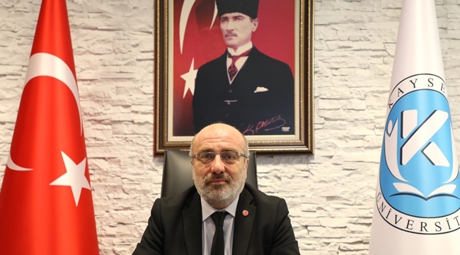 REKTÖR KARAMUSTAFA'DAN KANDİL KUTLAMASI