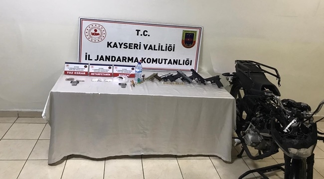 UYUŞTURUCU TİCARETİNE DARBE: 5 GÖZALTI