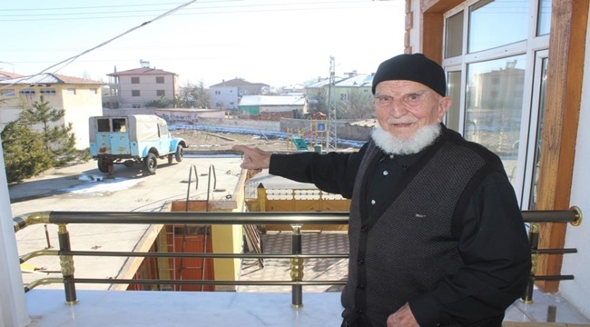 VİNÇ YARDIMI İLE DAMA ÇIKARDILAR