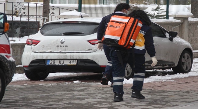 YAŞLI ADAM EVİNDE ÖLÜ BULUNDU
