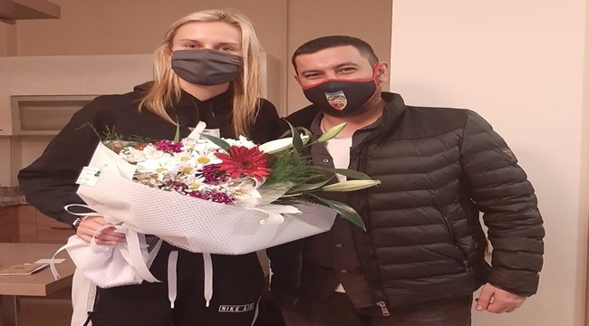 YENİLER FORMA GİYECEK