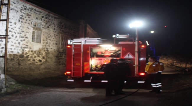 ALKOL ALDI EVİNİ YAKTI