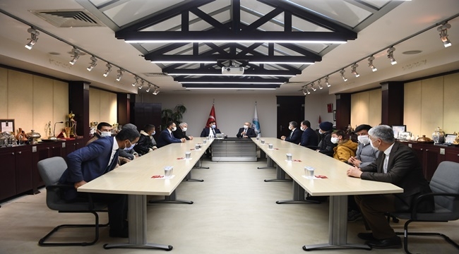 BÜYÜKKILIÇ ROMAN GENÇLERLE BULUŞTU