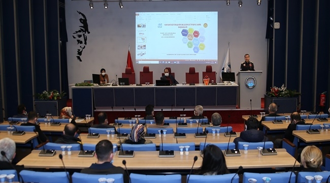 BÜYÜKŞEHİR’DEN PERSONELE EĞİTİM