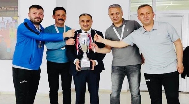 EN BÜYÜK SPORTİF BAŞARIYA İMZA ATTIK