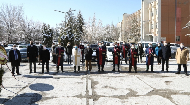 ERÜ'DE 14 MART TIP BAYRAMI KUTLANDI