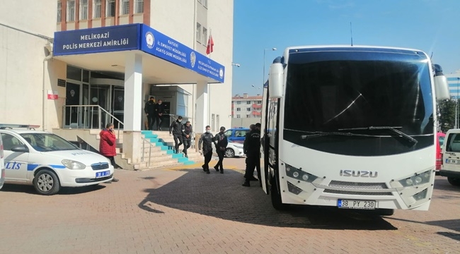 EŞ ZAMANLI OPERASYON: 15 GÖZALTI