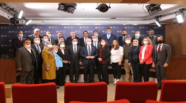 İYİ PARTİ KAYSERİ TEŞKİLATI ANKARA'YA ÇIKARTMA YAPTI