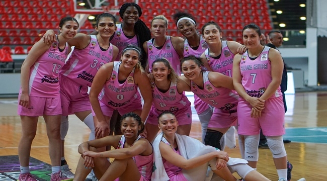 KADIN BASKETBOL TAKIMI 8. GALİBİYETİNİ ALDI