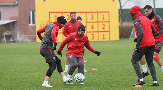 KAYSERİSPOR MAÇ HAZIRLIKLARINA BAŞLADI