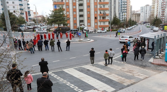 MEHTER EŞLİGİNDE  NEVRUZ KUTLANDI