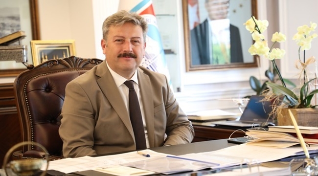 MELİKGAZİ'DEN ÜÇ MAHALLEYE YAYA YOLU  VE YAYA GEÇiDİ