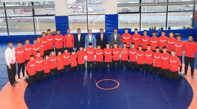 MİLLİ TAKIM SEÇMELERİ İÇİN HAZIRLANIYOR