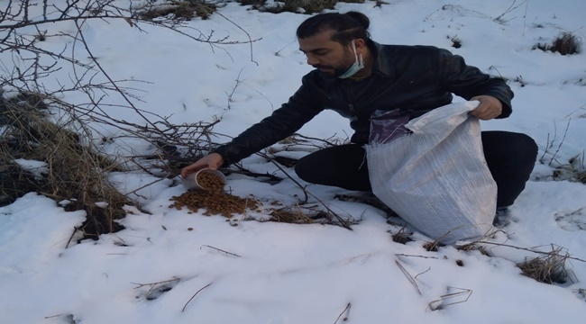 ÖĞRETMEN'DEN ÖRNEK DAVRANIŞ