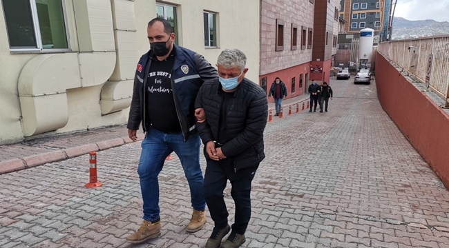 ŞAHISLARIN TARLAYA ATTIĞI 1 KİLO UYUŞTURUCU ELE GEÇİRİLDİ