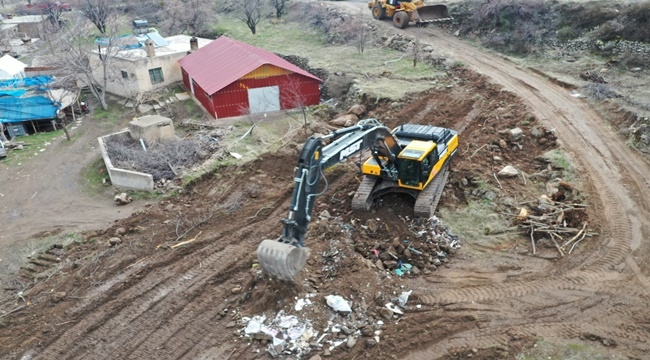 HACILAR'DA YENİ YOLLAR İLÇEYE DEĞER KATIYOR
