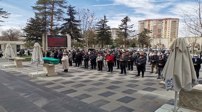 KAZADA HAYATINI KAYBEDEN FUTBOLCU TOPRAĞA VERİLDİ