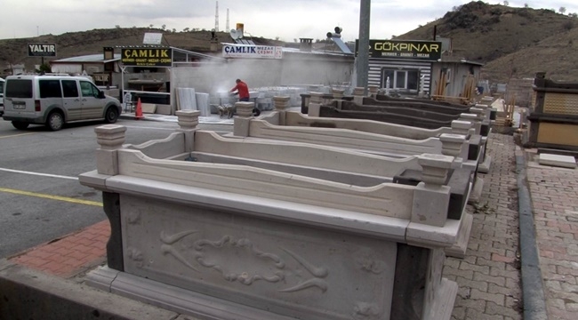 ÖZDOĞAN:"VATANDAŞLAR MEZAR İŞİNİ SON DAKİKAYA BIRAKMIYOR"