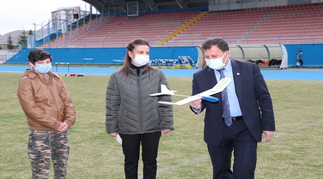 UÇAK ÇALIŞMALARINA İLGİ ARTTI