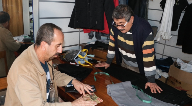 24 YILDIR CÜZDANINDA SAKLIYOR