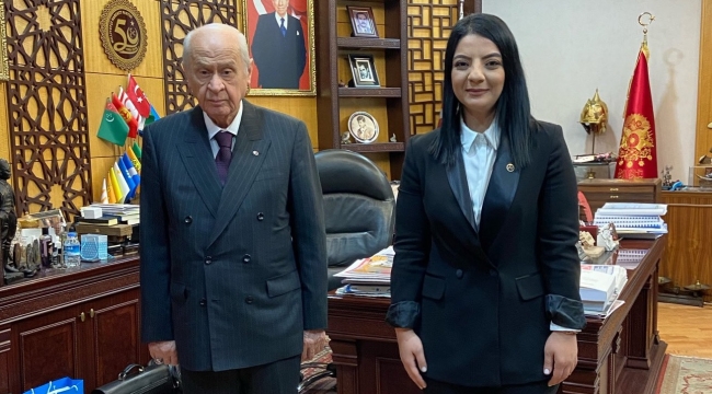 M. GÜL AKARSU ADAY ADAYI OLDU