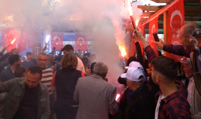 TOMARZA’DA MEŞALELİ KARŞILAMA