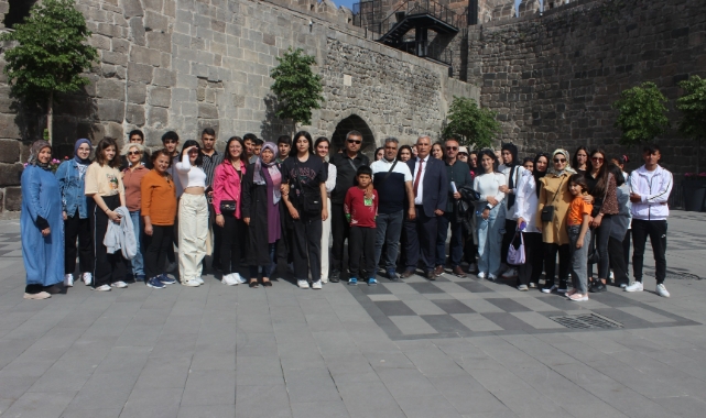 DEPREMZEDE ÖĞRENCİLER KAYSERİ'DE