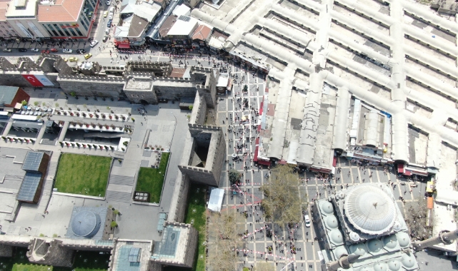 "KAPALI ÇARŞI TİCARETİN MERKEZİ"