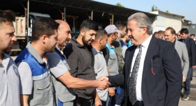 PALANCIOĞLU, MESAİSİNE PERSONEL İLE BAYRAMLAŞARAK BAŞLADI