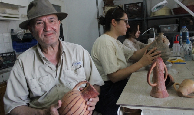 4 BİN 500 YILLIK EŞSİZ SERAMİKLER