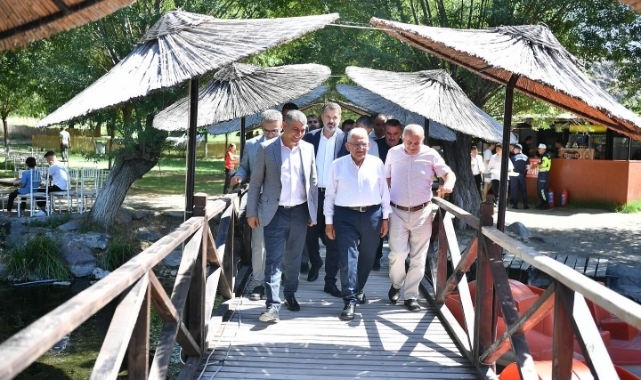 BÜYÜKKILIÇ, SOYSALLI'DA VATANDAŞLARLA BULUŞTU